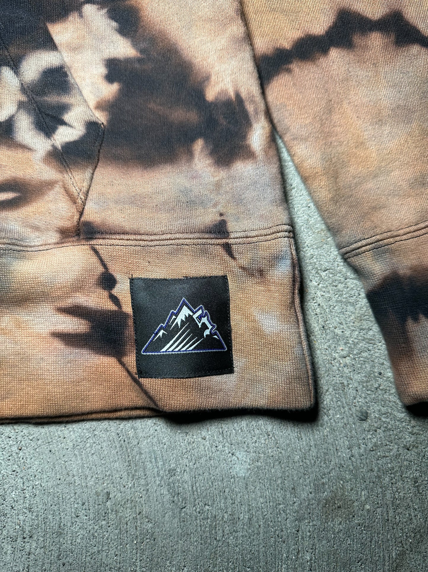 BLACK DIAMOND DIPPED HOODIE