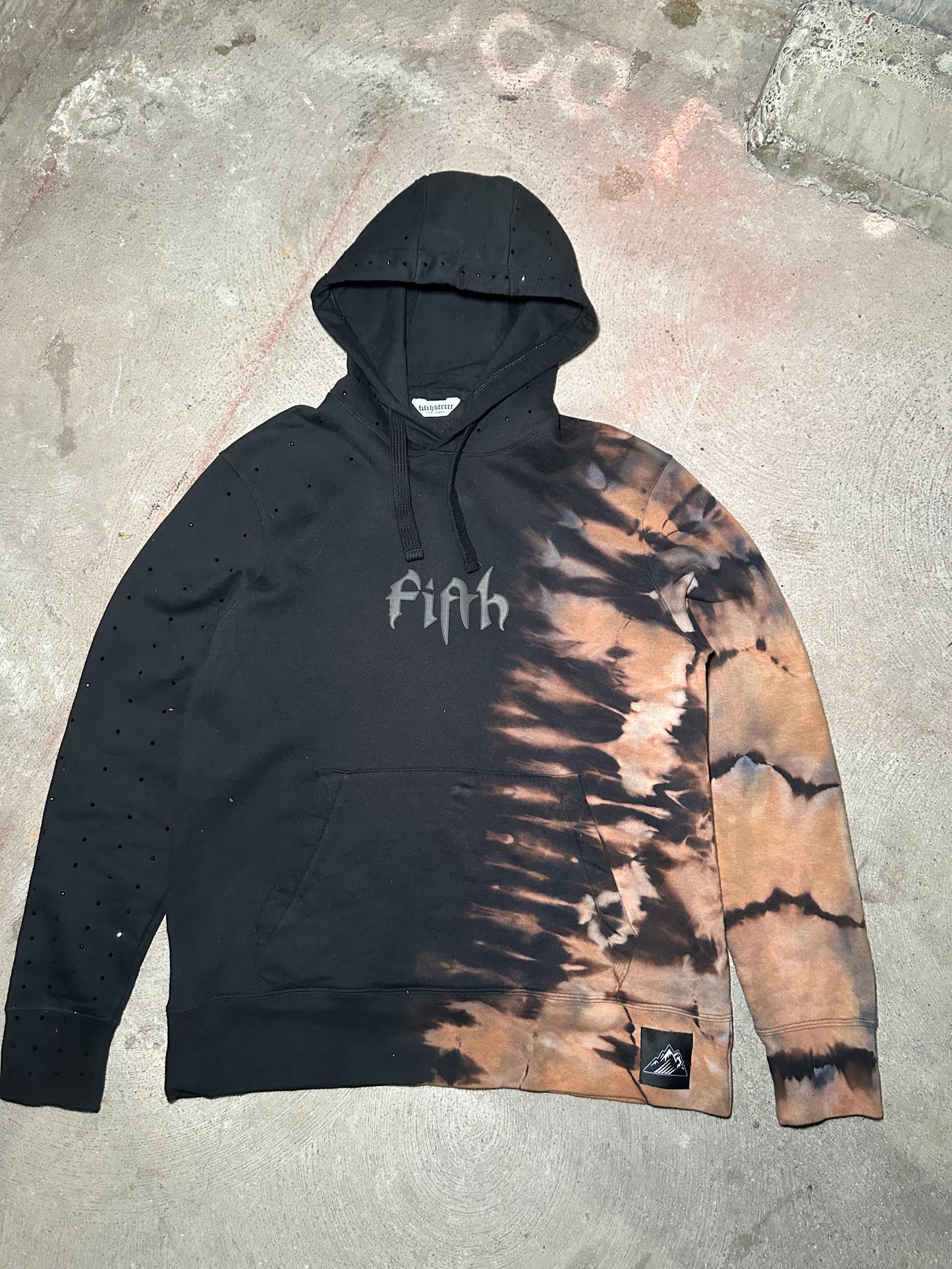 BLACK DIAMOND DIPPED HOODIE